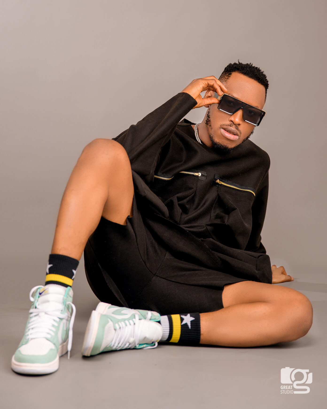 Nigerian Singer Mr 2kay Shares New Stylish Photos | Novice2STAR