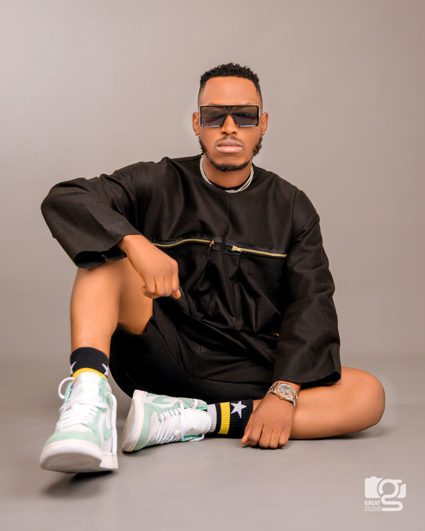 Nigerian Singer Mr 2kay Shares New Stylish Photos | Novice2STAR