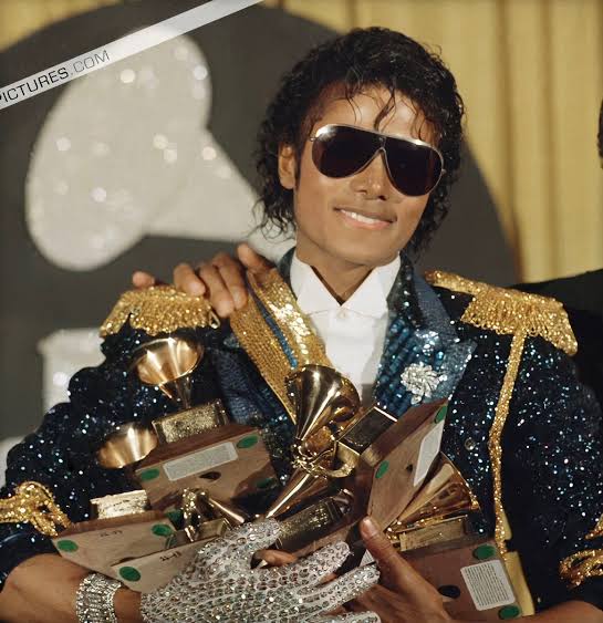 Michael Jackson's album takes top spot on US iTunes
